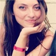 Soy licenciada en Arte Dramático y me encantaría transmitir mis conocimientos tanto a niños como a adultos.